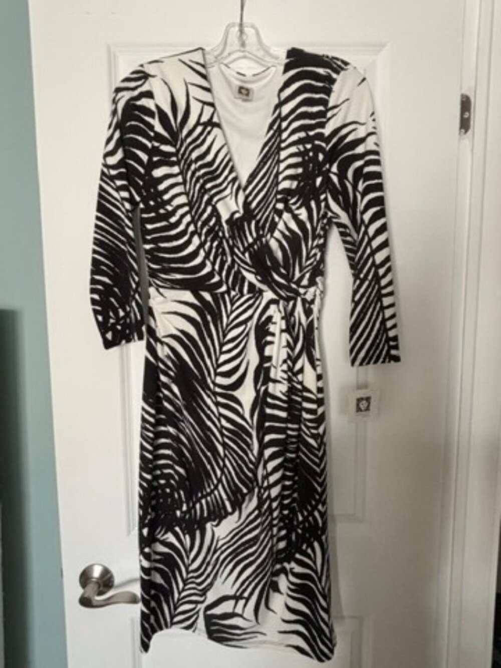 Anne Klein Black & White Wrap Dress – Elegant Zebra Print